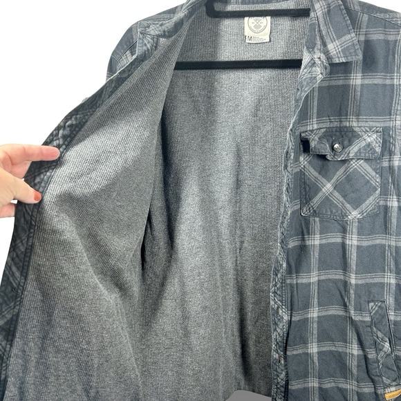 Voyager Thermal Lined Flannel Shirt Shacket Size Medium Outdoor Chore Hunt - Picture 3 of 7